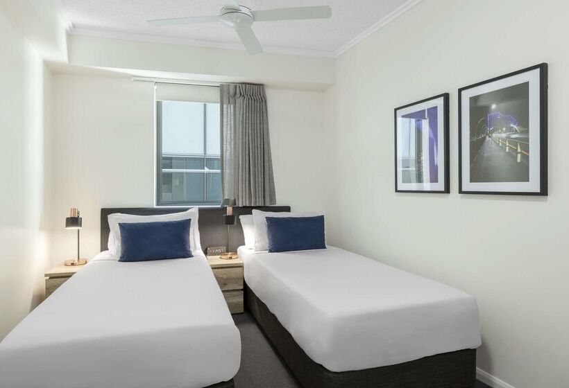 هتل Oaks Brisbane On Margaret Suites