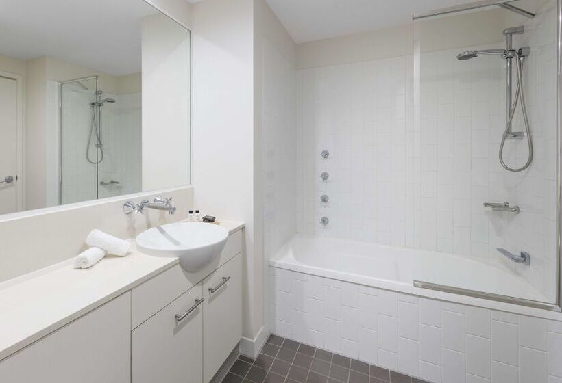 בית מלון כפרי Oaks Brisbane On Margaret Suites