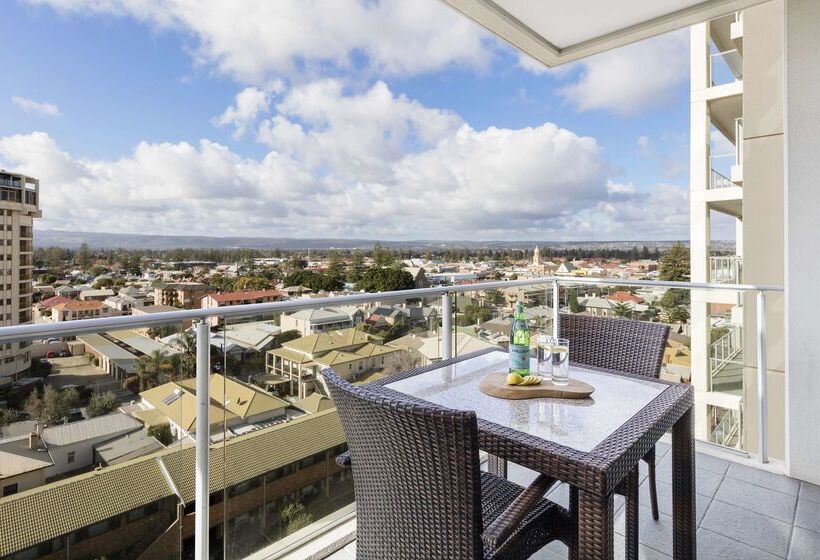 هتل Oaks Glenelg Liberty Suites