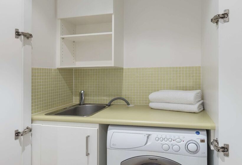 هتل Oaks Glenelg Liberty Suites