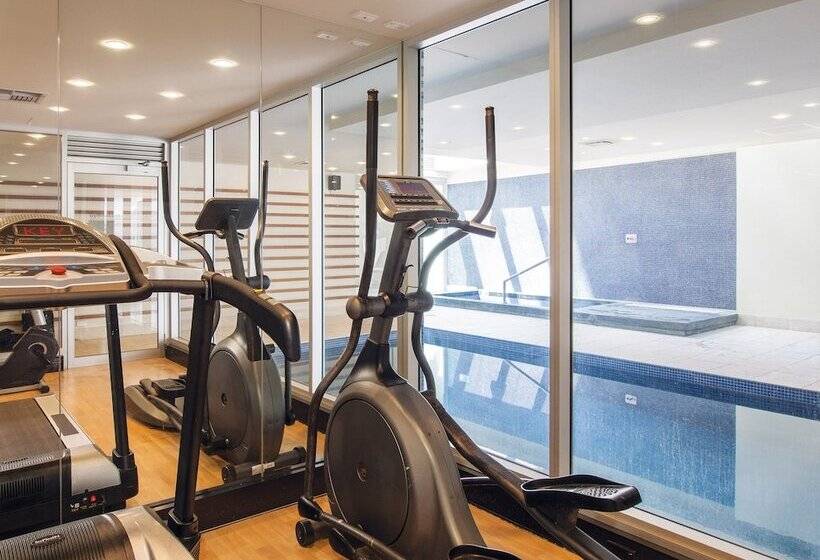 فندق Oaks Glenelg Liberty Suites