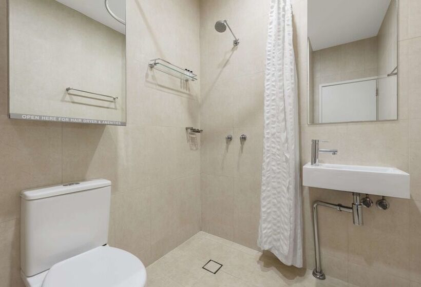 ホテル Oaks Melbourne On Collins Suites