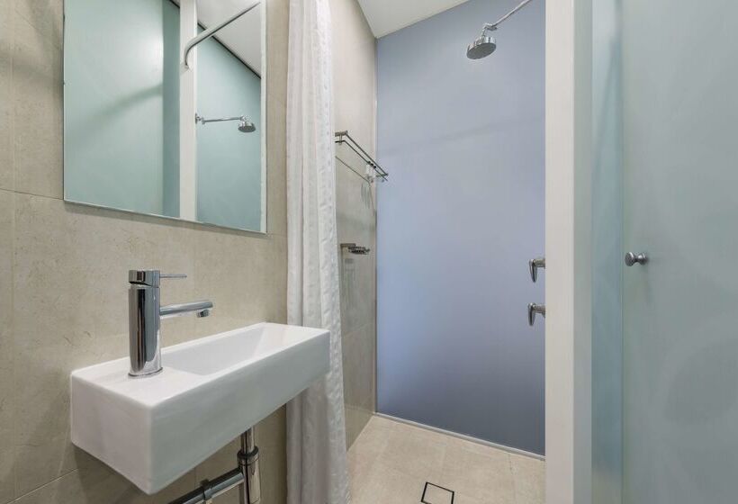 ホテル Oaks Melbourne On Collins Suites