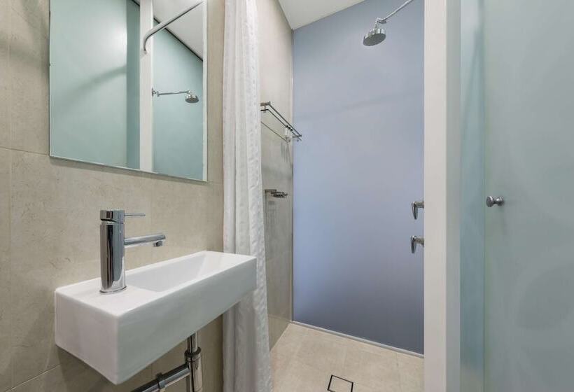 ホテル Oaks Melbourne On Collins Suites