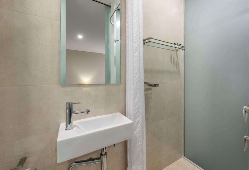 ホテル Oaks Melbourne On Collins Suites