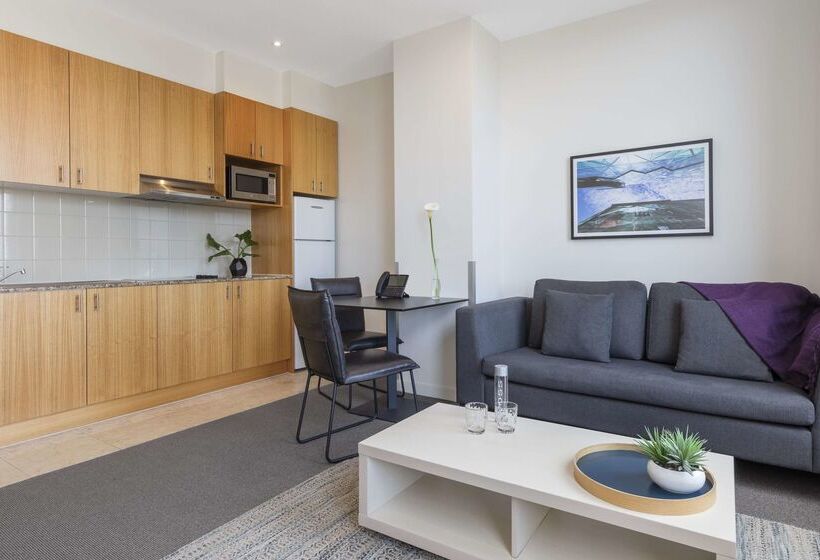 בית מלון כפרי Oaks Melbourne On Market