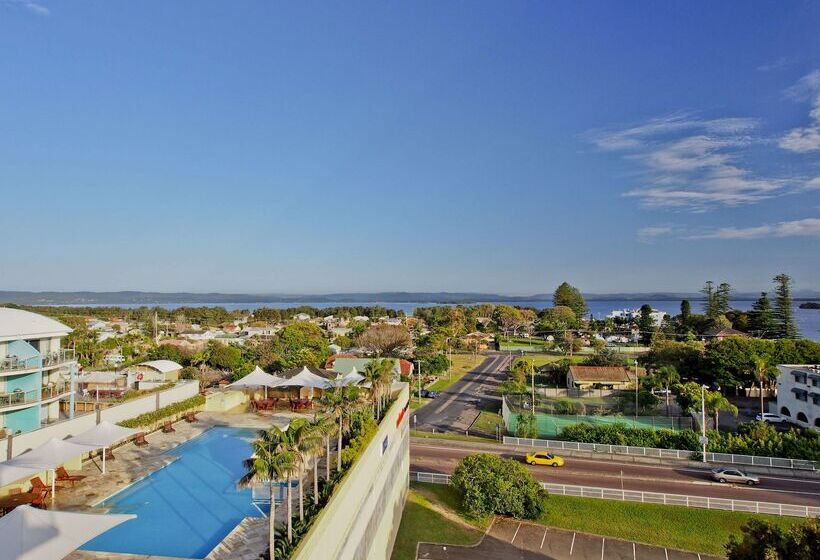 בית מלון כפרי Oaks The Entrance Waterfront Suites