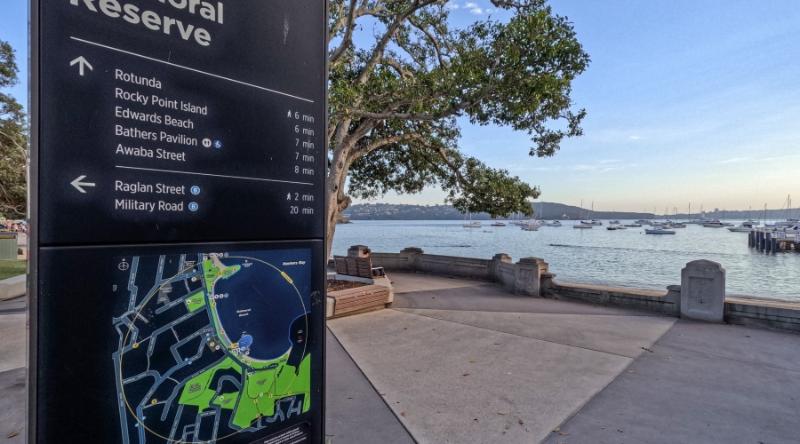 בית מלון כפרי Park Regis Concierge Apartments