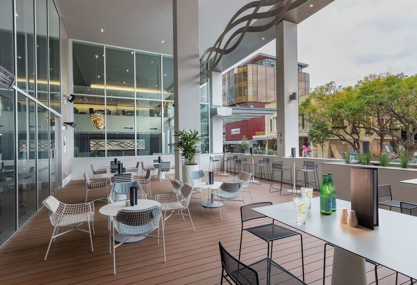 בית מלון כפרי Parkroyal Parramatta