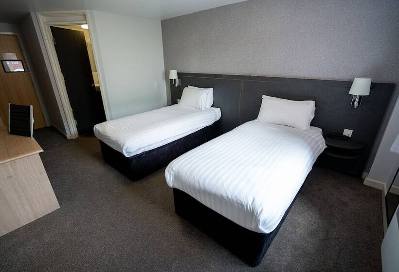 בית מלון כפרי Pendulum