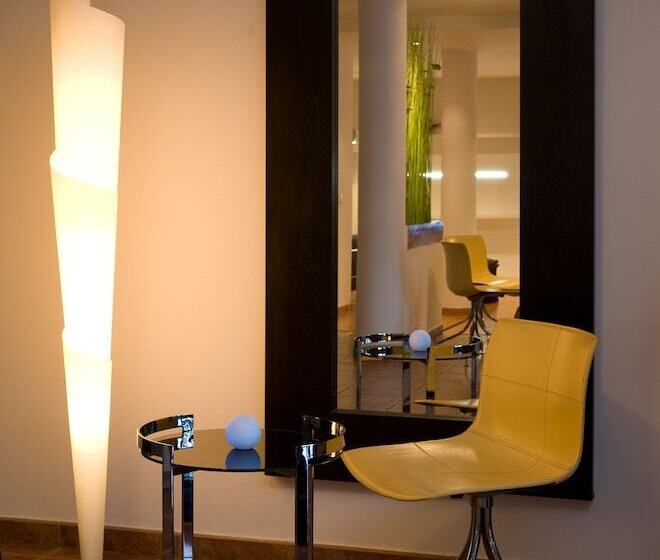 Отель Porta D'Alella