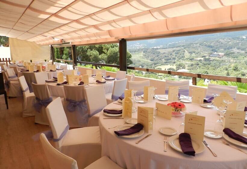 Отель Porta D'Alella