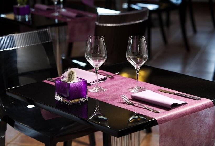 Отель Porta D'Alella