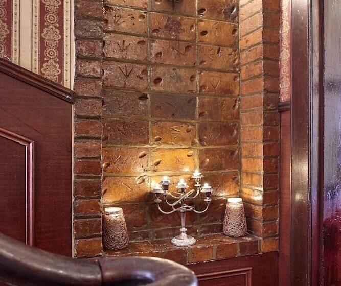 Quality Hotel Colonial Launceston