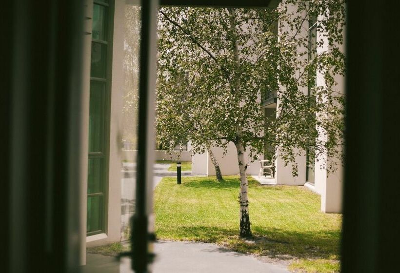 בית מלון כפרי Quest Flemington