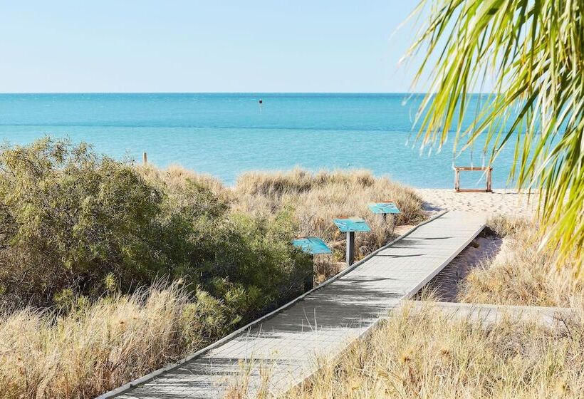 هتل Rac Monkey Mia Dolphin Resort