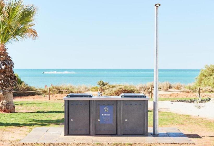 هتل Rac Monkey Mia Dolphin Resort