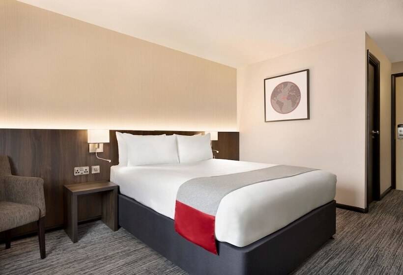 فندق Ramada Bristol West