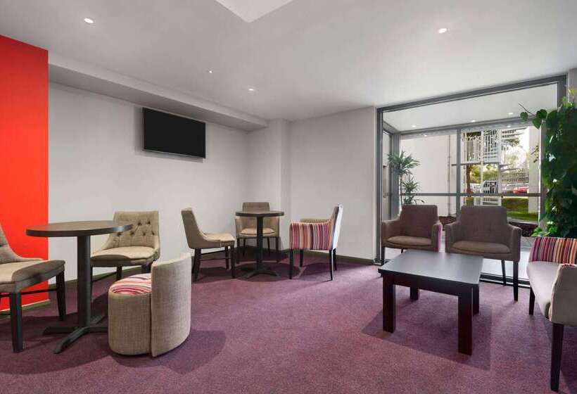 فندق Ramada London South Mimms