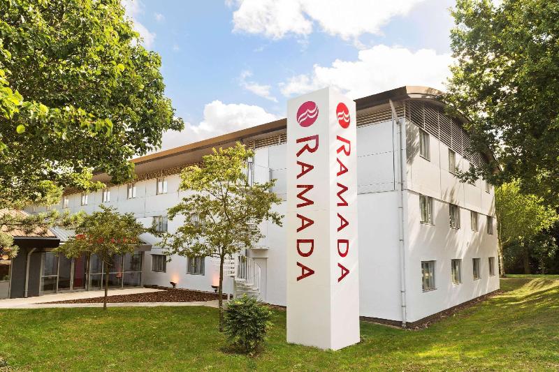 فندق Ramada London South Mimms