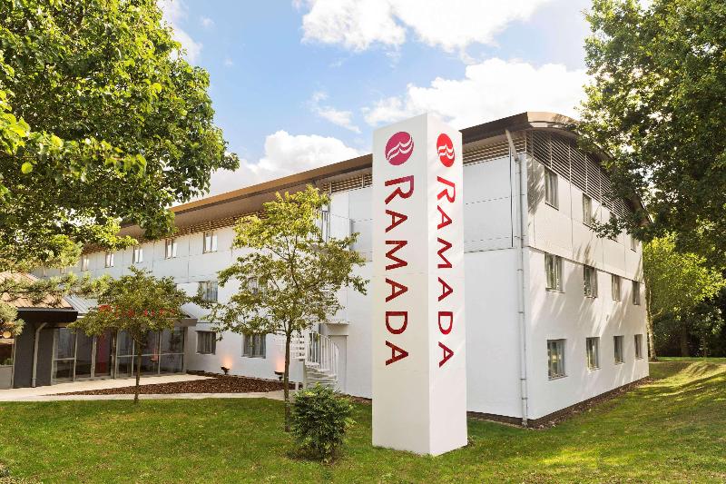 فندق Ramada London South Mimms