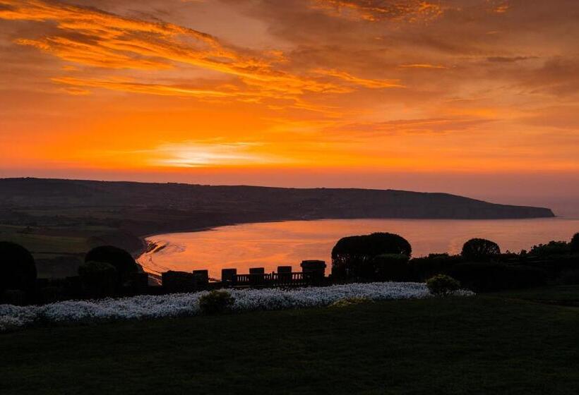 Отель Raven Hall