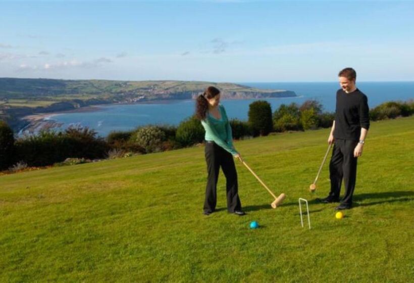 Отель Raven Hall