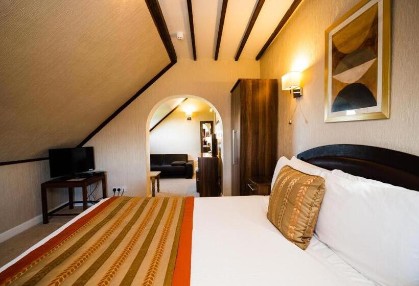 Отель Raven Hall