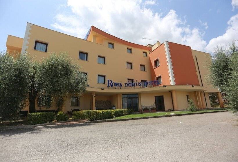ホテル Roma Domus