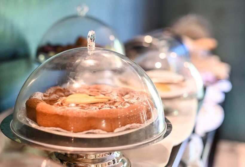 ホテル Roma Domus