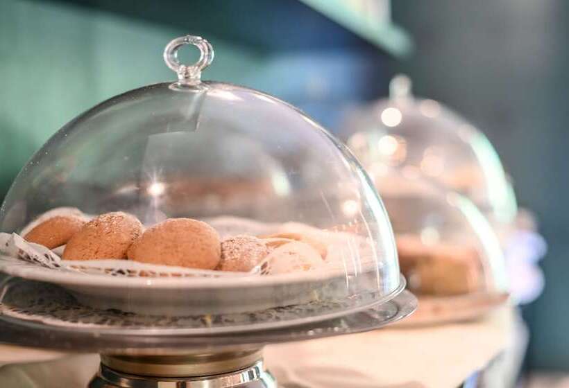 ホテル Roma Domus