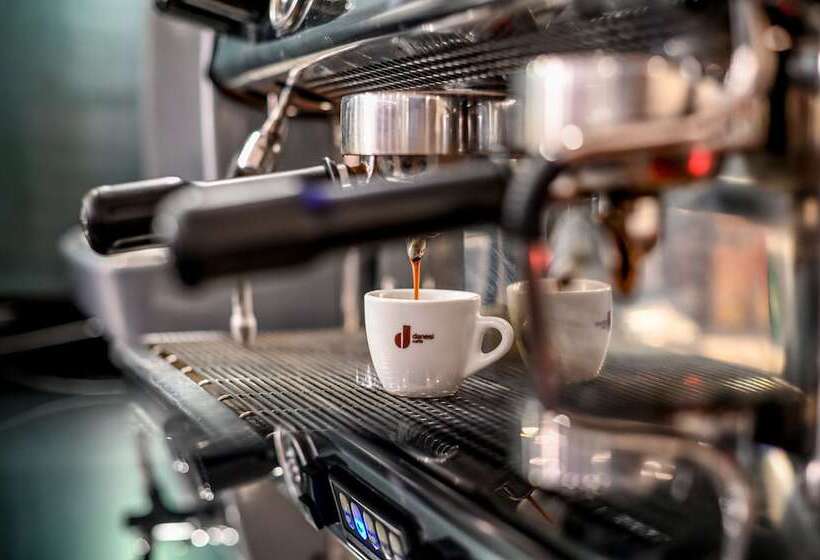 ホテル Roma Domus