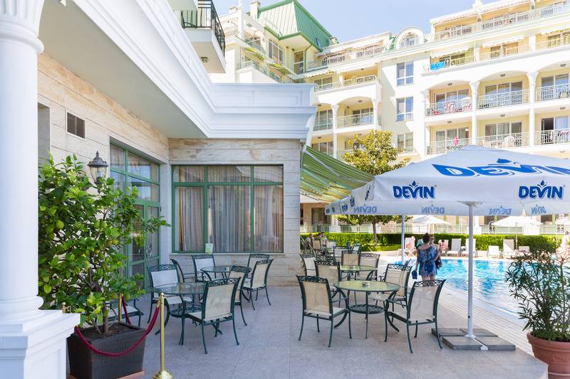 Romance Hotel And Family Suites