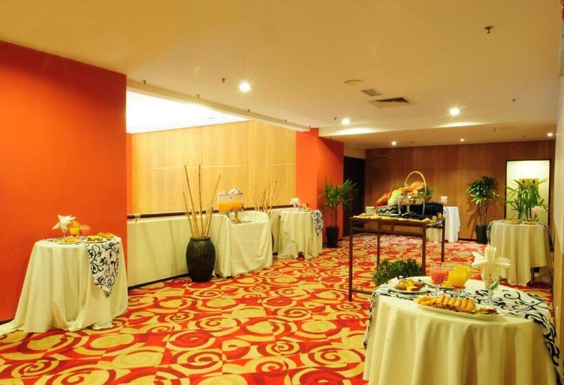 酒店 Hompton By The Beach Penang