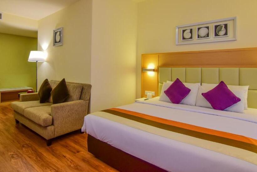 בית מלון כפרי Hompton By The Beach Penang