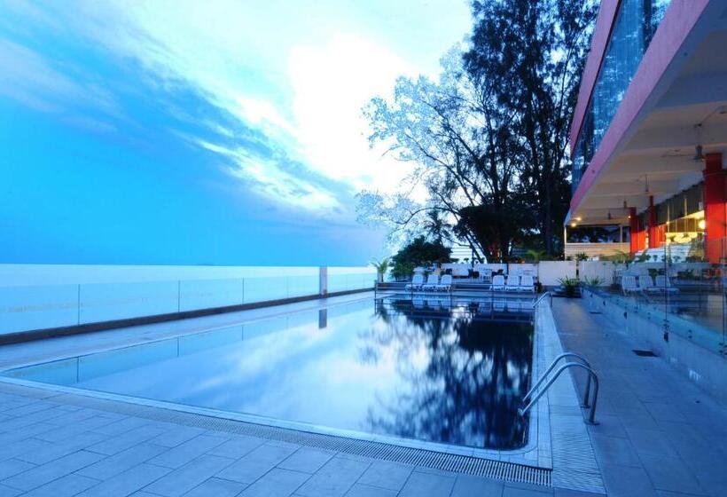 酒店 Hompton By The Beach Penang