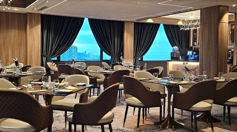 酒店 Hompton By The Beach Penang