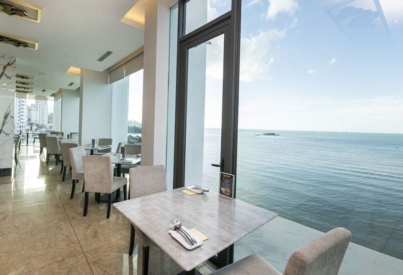 酒店 Hompton By The Beach Penang