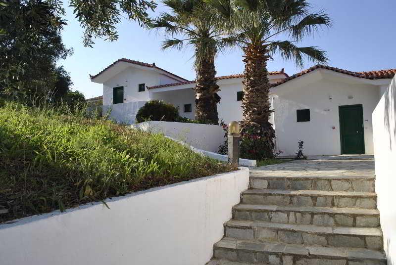 Skiathos Club Hotel Suites