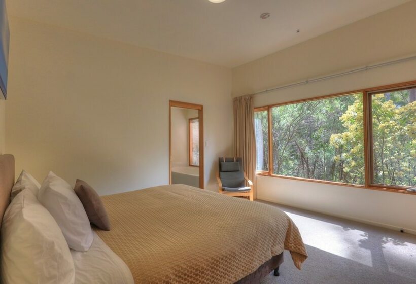 בית מלון כפרי Stewarts Bay Lodge