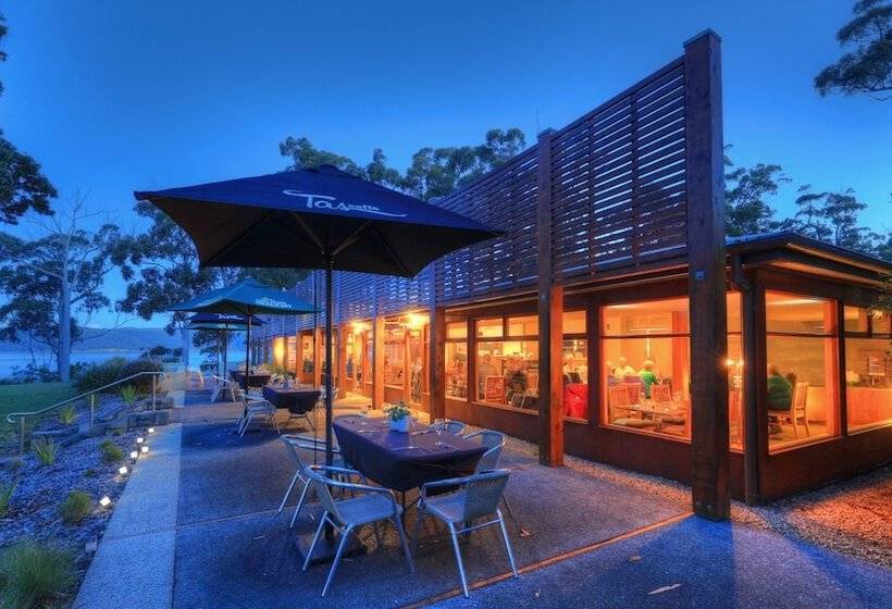 فندق Stewarts Bay Lodge