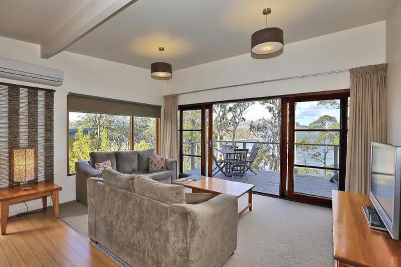 בית מלון כפרי Stewarts Bay Lodge