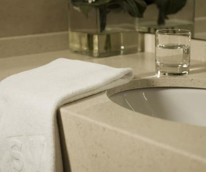 هتل Suites Viena Plaza De Espana