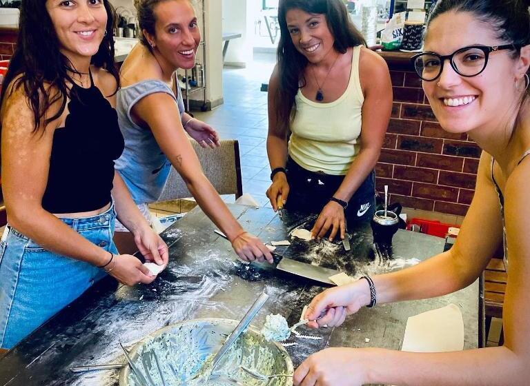 酒店 Sundancer Backpackers Hostel