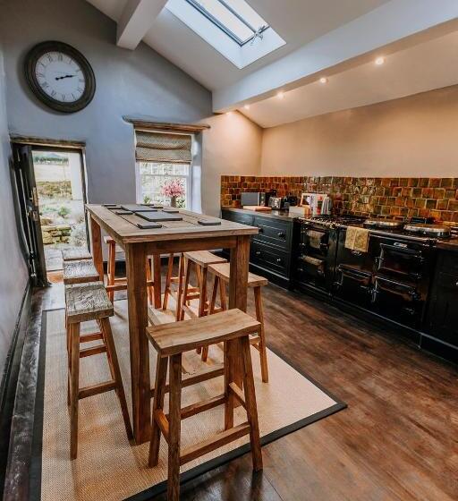 فندق Swinton Park