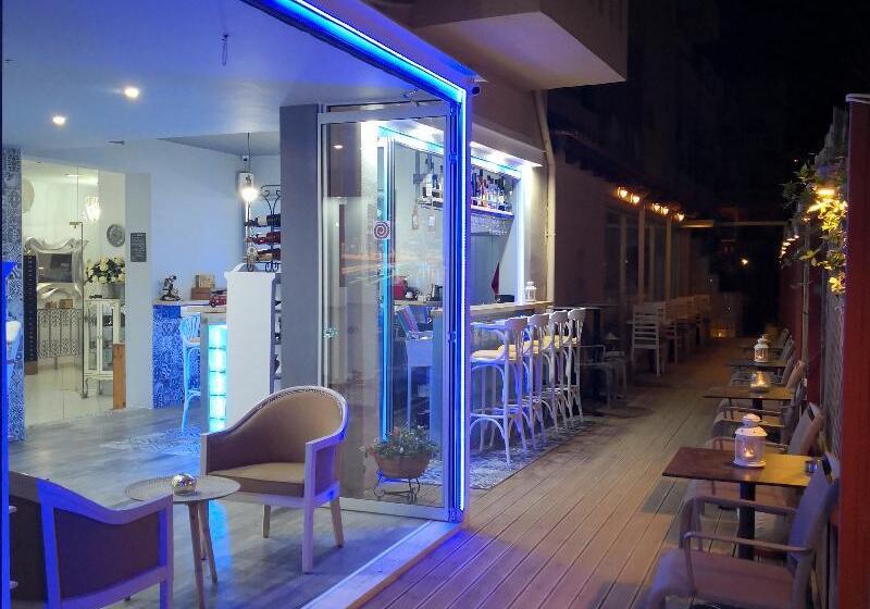 ホテル Thalia Deco City & Beach