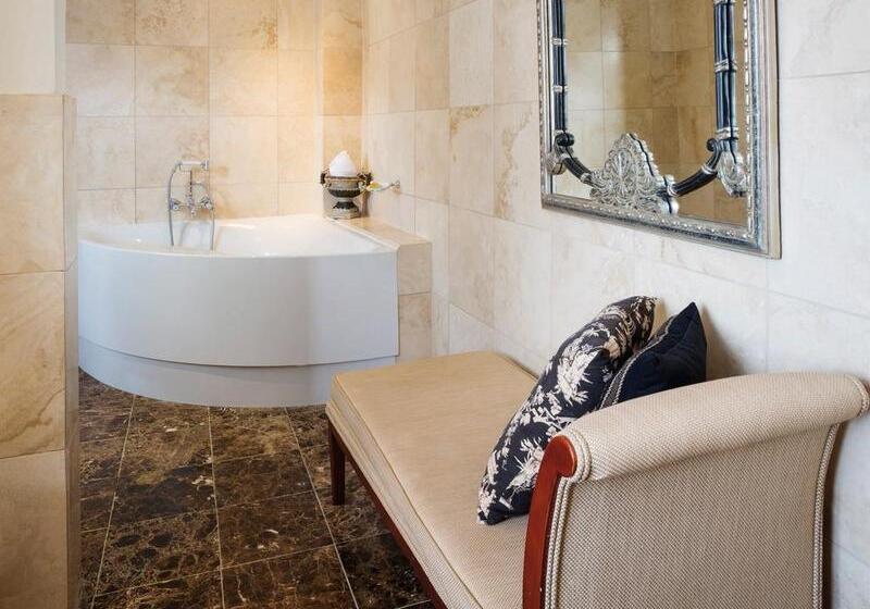 בית מלון כפרי The Haycock Manor