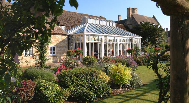 בית מלון כפרי The Haycock Manor