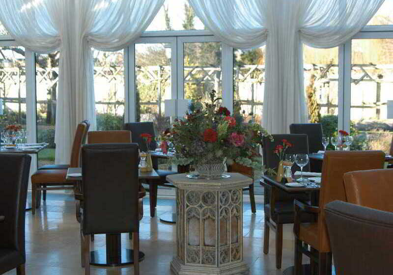 בית מלון כפרי The Haycock Manor