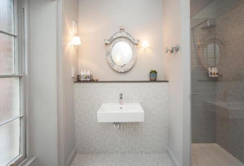 בית מלון כפרי The King's Arms